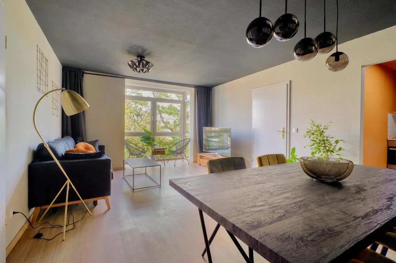 Spaciousliving Design Apartment - Central - Box Spring Bed - Exhibition Dresden